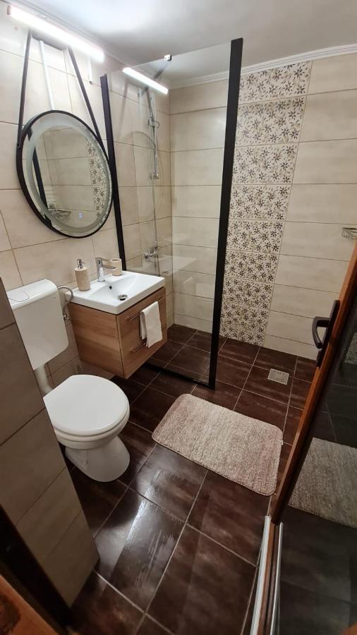 Вилла Cozy House With Nice Garden In Heart Of City Center Клуж-Напока Экстерьер фото